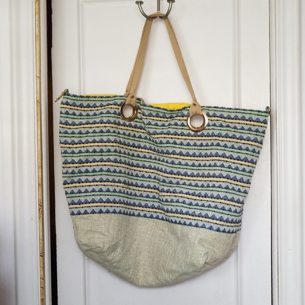 Steve Madden Beach Tote with Clutch!